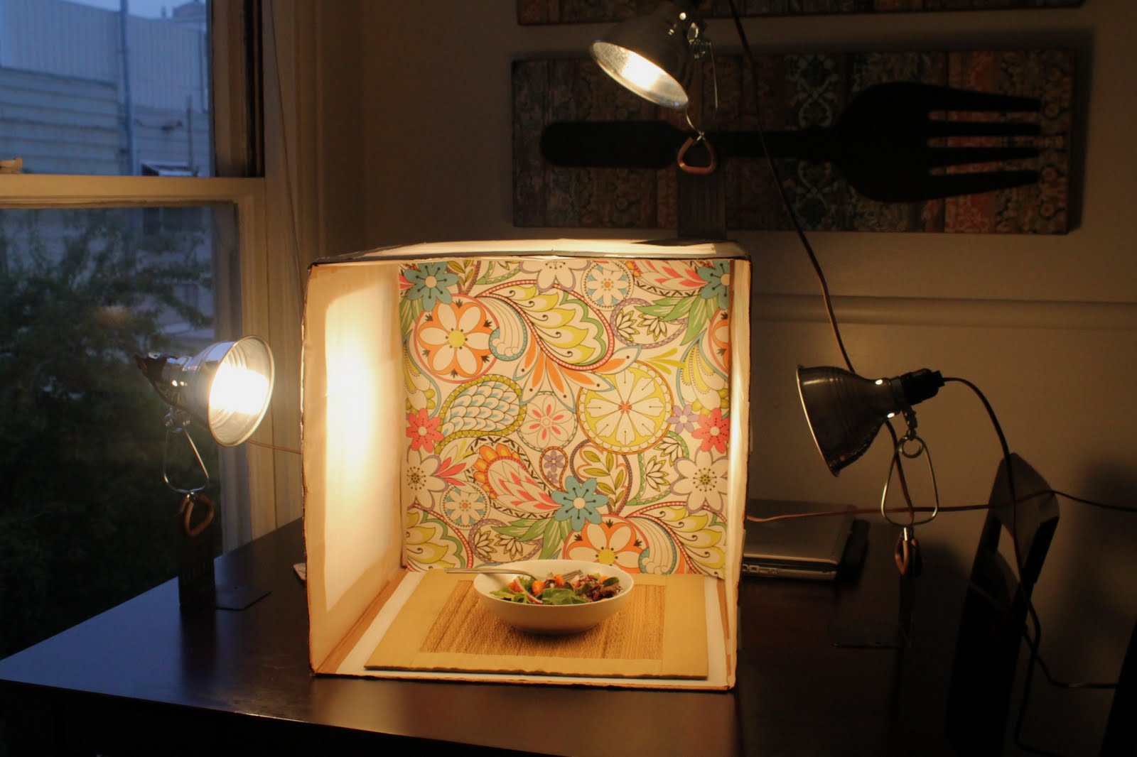 Simply Scrumptious DIY Light Box