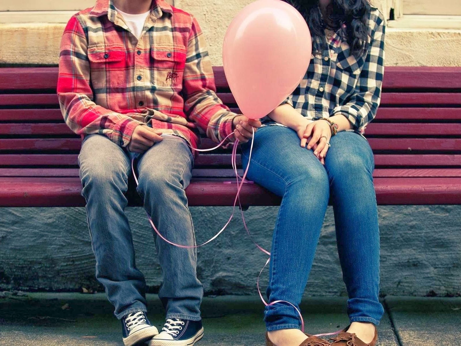 ... en cambio, es una relación un tanto formalizada en una pareja y socialmente se considera la etapa previa al matrimonio. Aunque legalmente no existe como ...