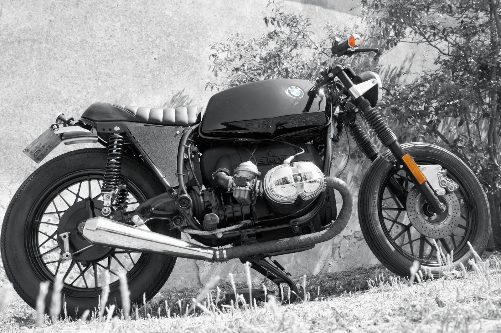 BMW r45 Caffè Classic. RocketGarage Cafe Racer Magazine