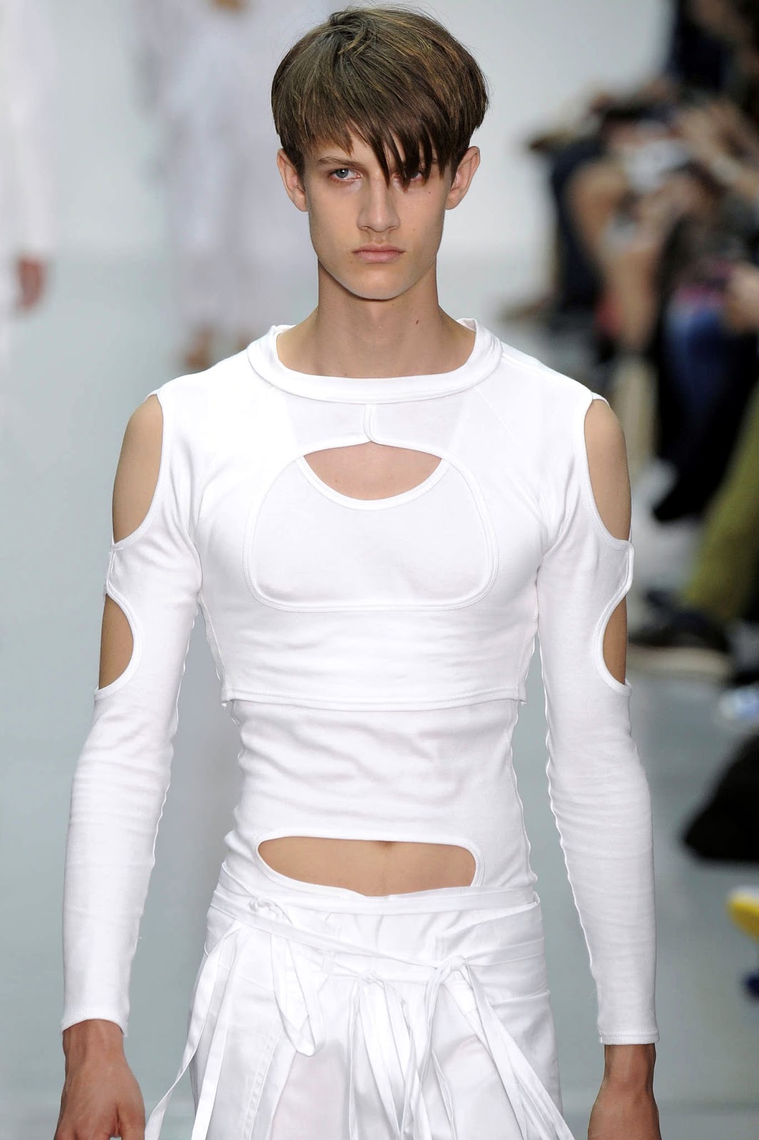 Male Model Otaku Luke Glazsher Spring/Summer 2015 Runway 【London】 [6/