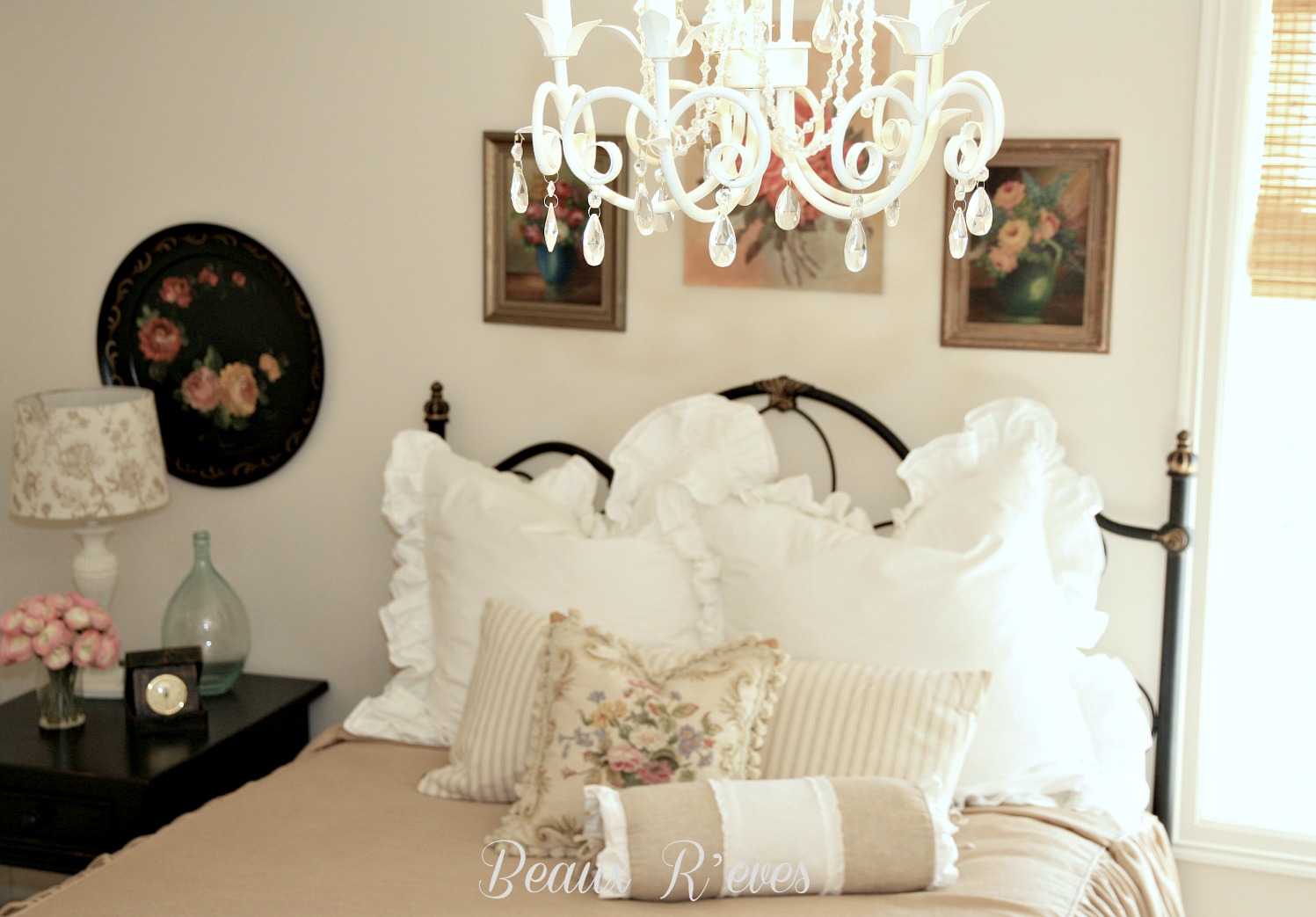 Beaux R'eves A Vintage Guest Room