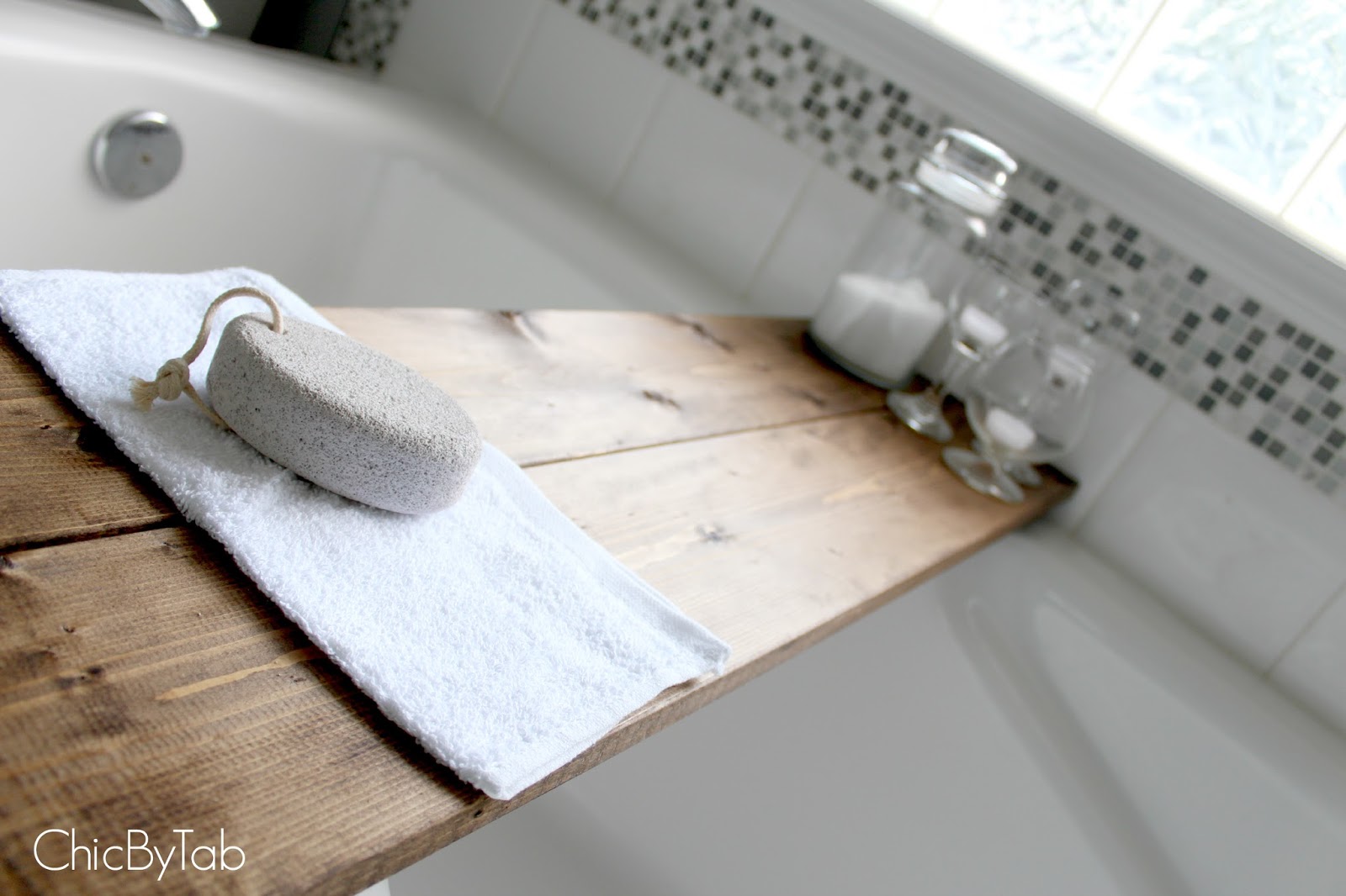 {ChicByTab} DIY Bathtub Shelf Made Easy
