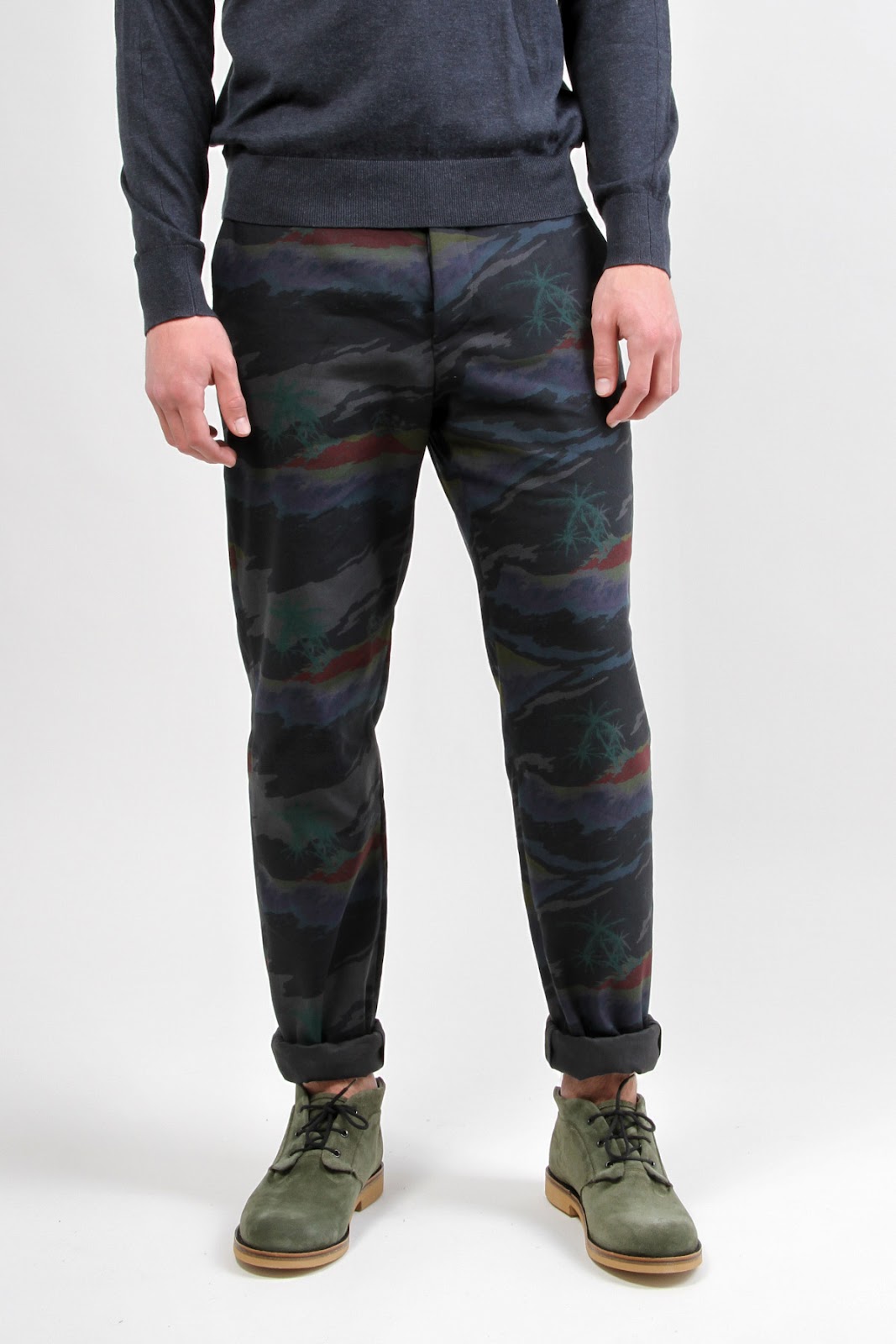 http://4.bp.blogspot.com/-9yuth5DmHCc/T1eduXfH84I/AAAAAAAAAdY/XPhFGrPYVFQ/s1600/Hawaiian%252520Overdye%252520Slim%252520Fit%252520Pants%252520Black01.jpg