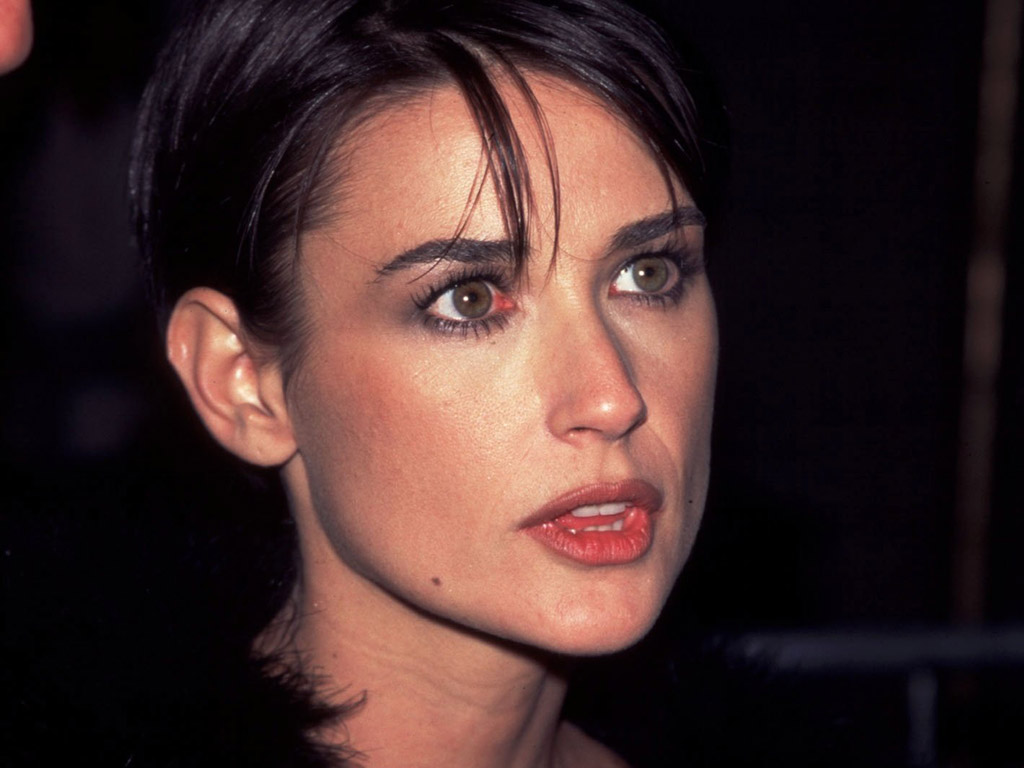 http://4.bp.blogspot.com/-9z9M87iSsyc/Tr0qQqvz5ZI/AAAAAAAABgM/Szzz34ZnTAU/s1600/demi+moore+wallpaper-girzl.blogspot.com-wallpapers-de-demi-moore-4.jpg
