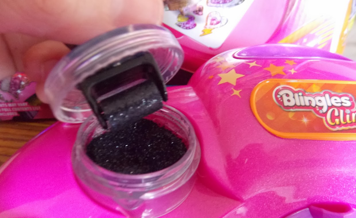 This is me Sarah mum of 3 Blingles Glimmer Glitter Studio Review