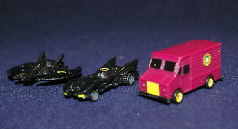 JOKER VAN ERTL MICRO Batman Movie car model MicroMachines-size 