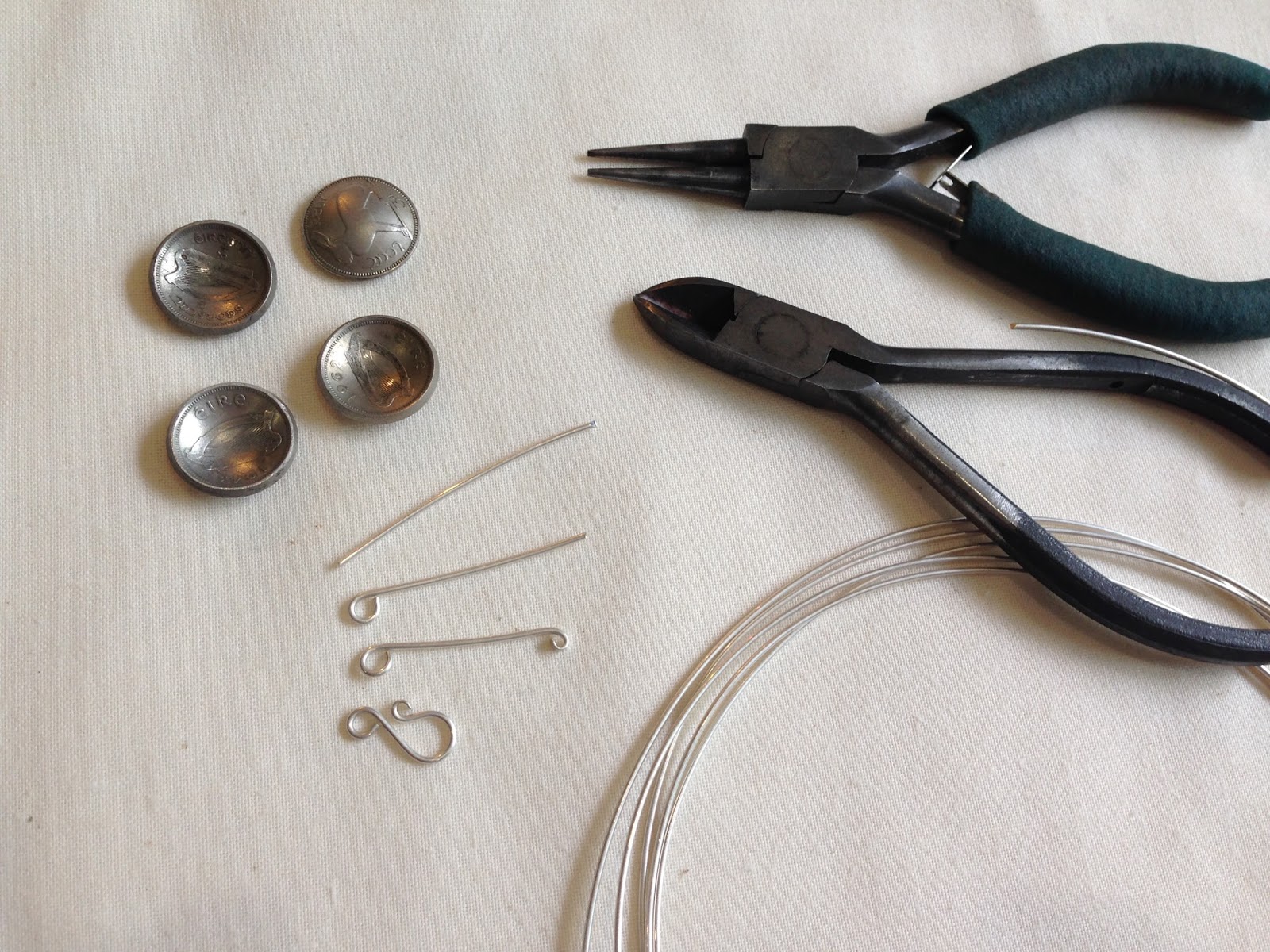 Art Jewelry Elements Turning coins into clasps