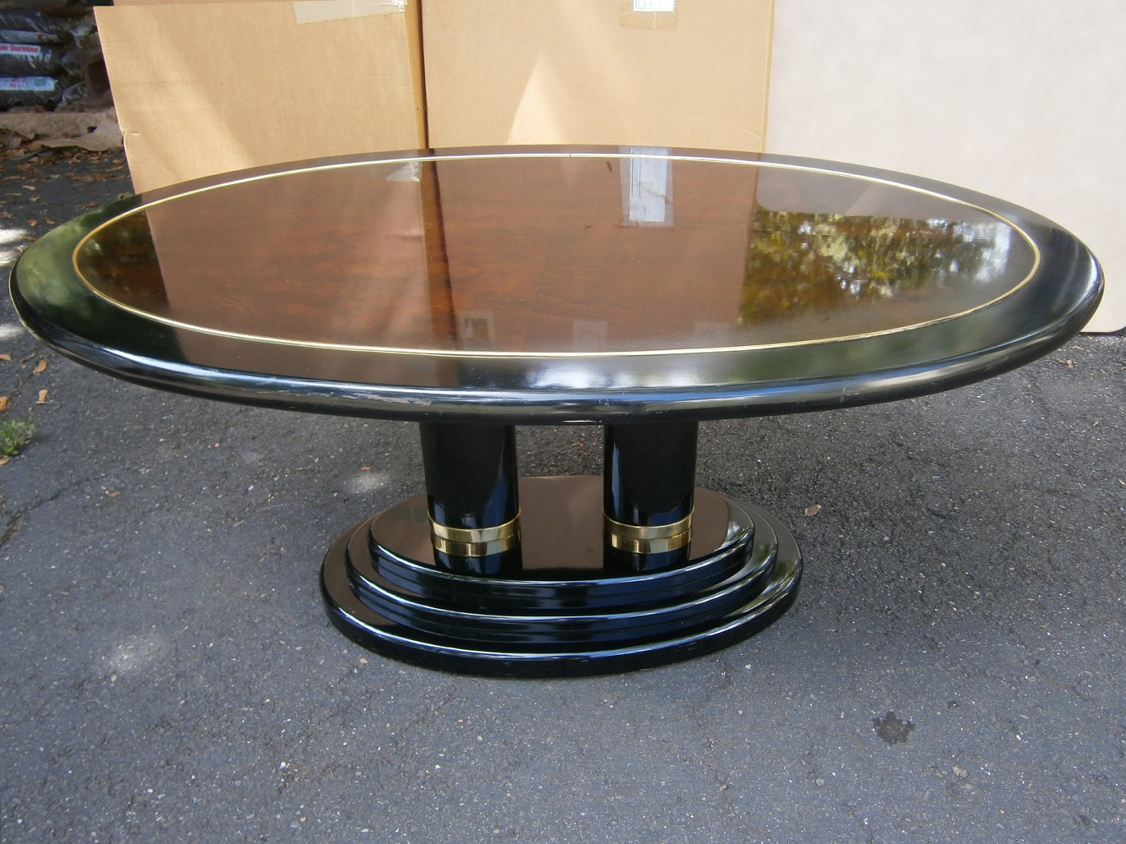 GoodThingsModern Henredon Coffee Table with Burl InLay