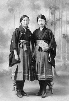 28.-Escolares japonesas 1910