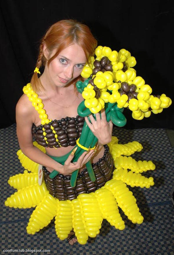 . Twisted Balloon Outfit Fashion