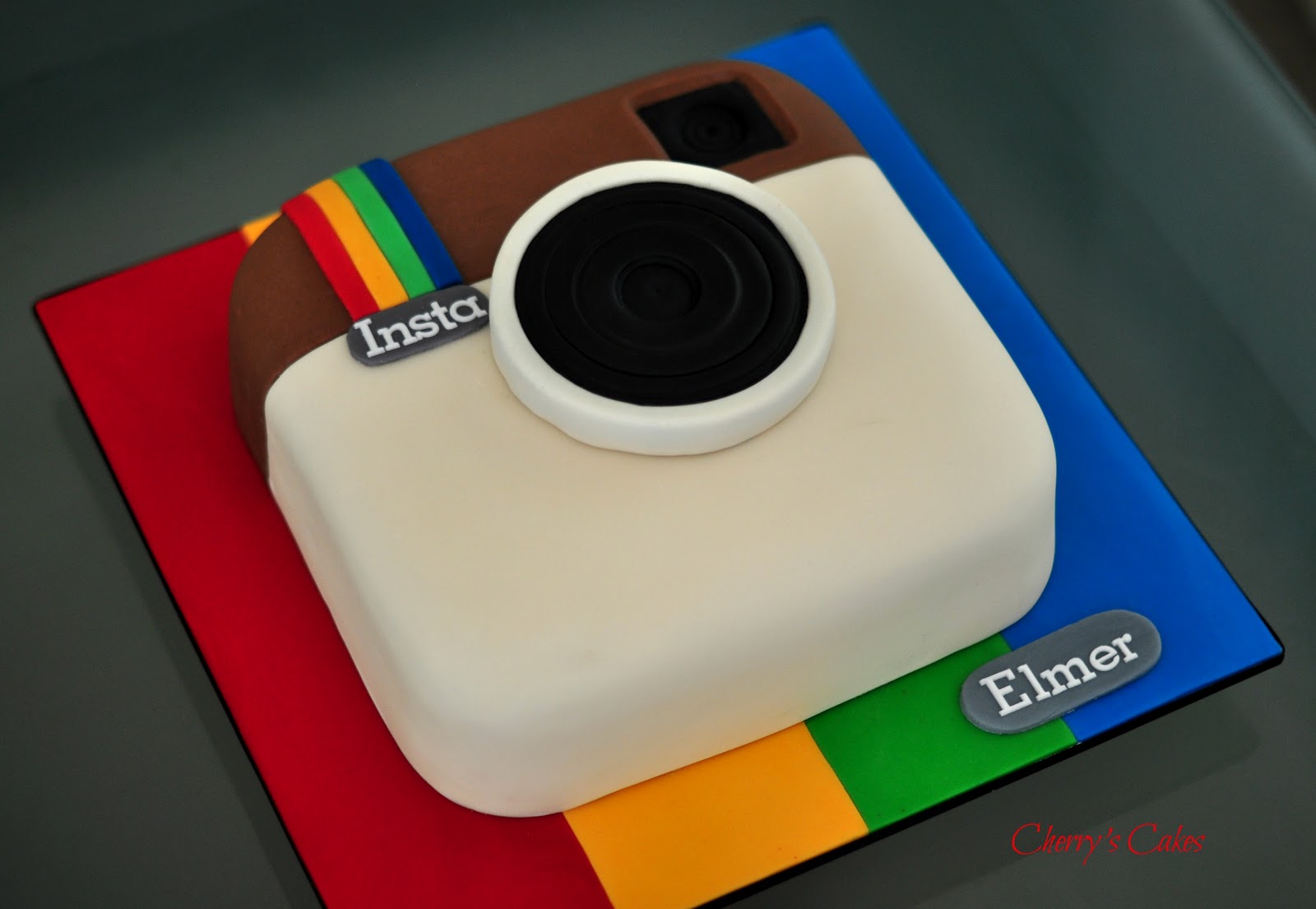 Cherry's Cakes Instagram