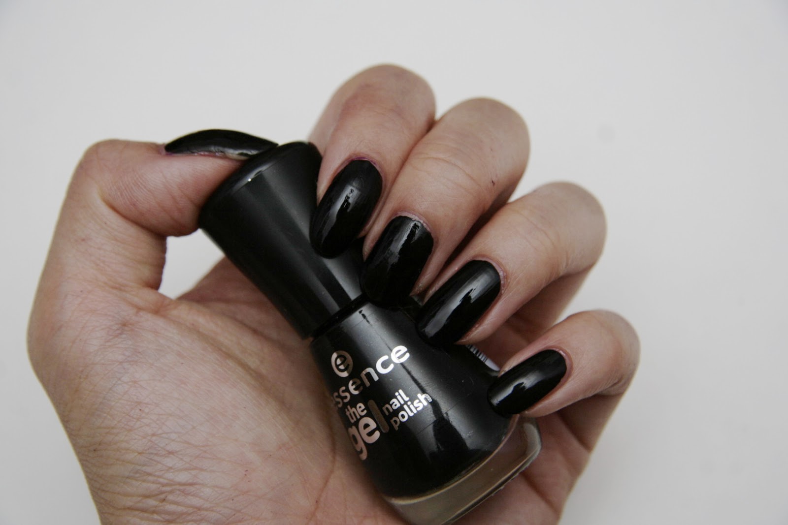 fun size beauty Essence The Gel Nail Polish + Base Coat + Top Coat