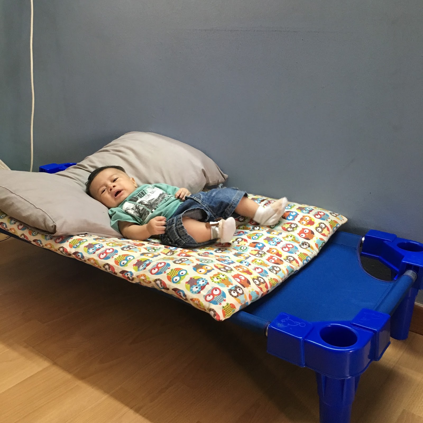 ♥ ily's ♥ Stackable Cots for the Kids