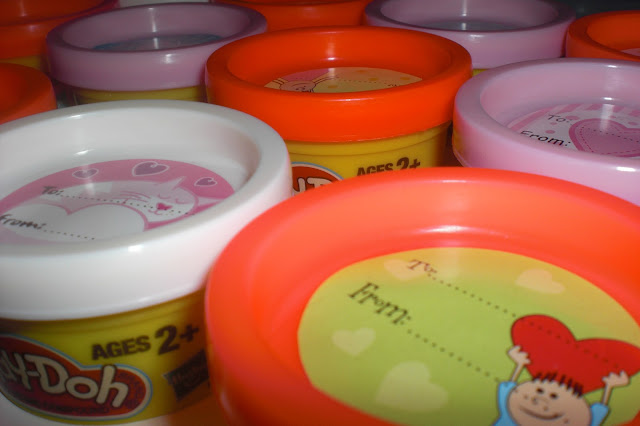 Play-Doh Valentines Bag - Treat without the Sweet!