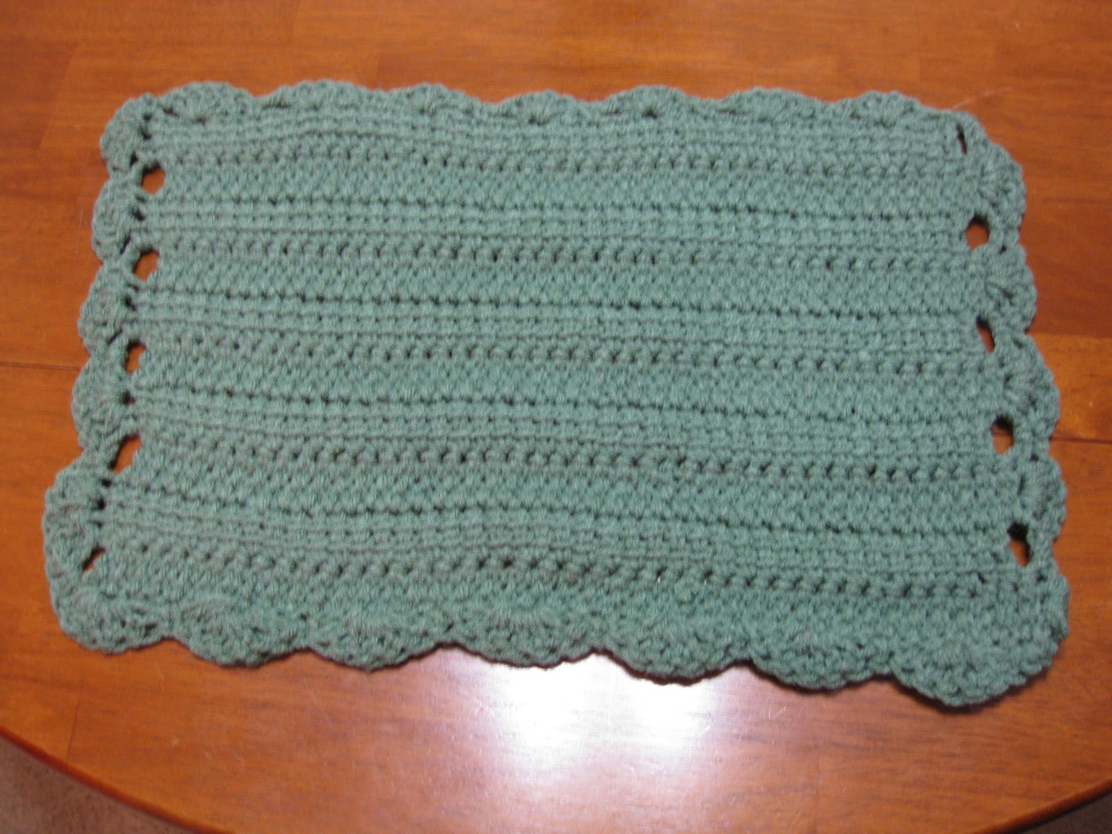 Engineered Crochet: Scallop Edged Placemats