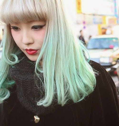 frankie savage mint green hair
