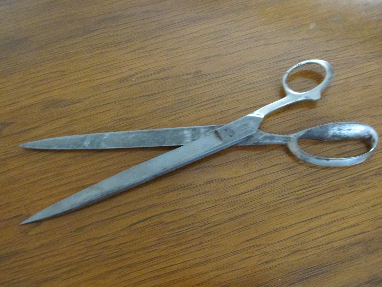 Vintage // HEINISCH Large Steel Sewing Scissors, Heavy Duty Tailor