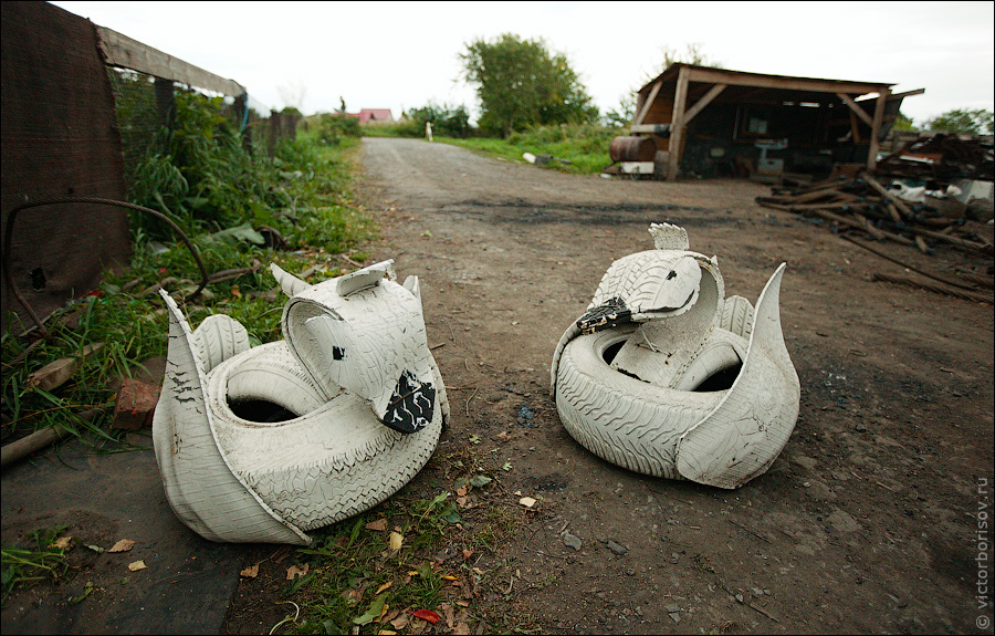 !ÇİMDEN GELDİGİ GİBİ NİKOLAY�IN TEKNE GÖRÜNÜMLÜ EVİ