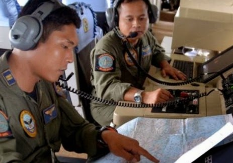 Στον πάτο του ωκεανού το αεροσκάφος της AirAsia λένε οι Ινδονήσιοι [pics]