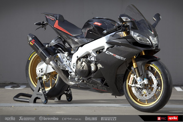 Aprilia%2BRSV4%2BFactory%2BAPRC%2Bcarbon-1