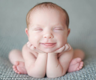 Gambar Bayi Lucu Gambar Bayi Lucu