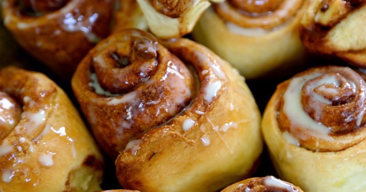 Flaky, Utterly Buttery, Delicious And Super Easy Cinnamon Rolls 