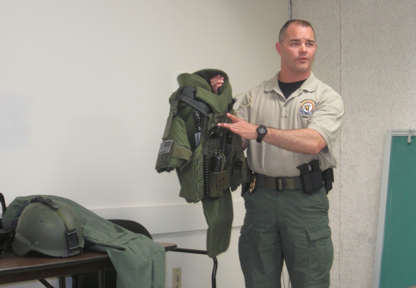 the Annandale Blog Cop school The SWAT team