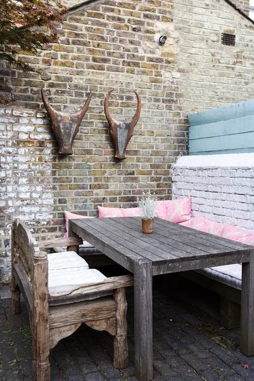 EN MI ESPACIO VITAL: Muebles Recuperados y Decoración Vintage: Un patio