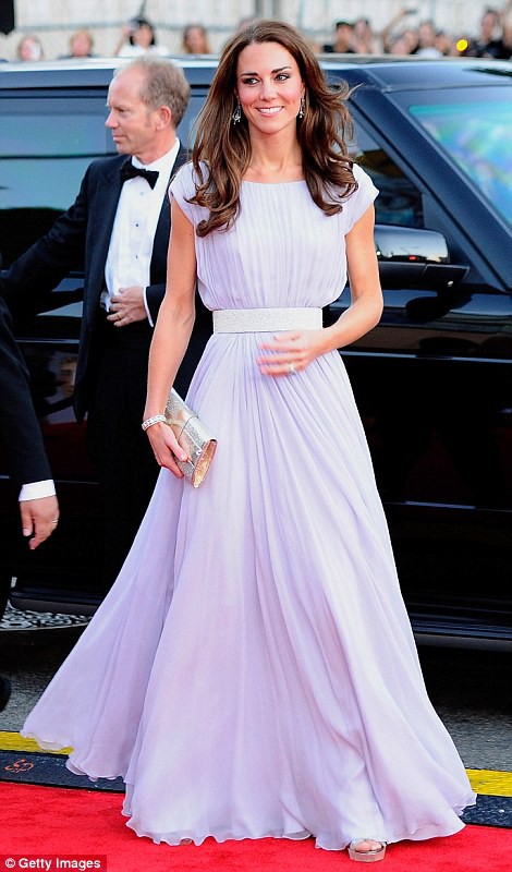 Wouldn 39t this make the perfect bohemian chic wedding dress Wouldn 39t this make the perfect bohemian chic wedding dress