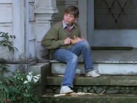El joven Corky (Brad Beesley) tallando un caballo de madera en Magic - Cine de Escritor El joven Corky (Brad Beesley) tallando un caballo de madera en Magic - Cine de Escritor