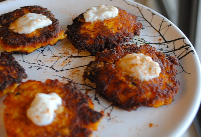 Оладьи из яблок и моркови рецепт