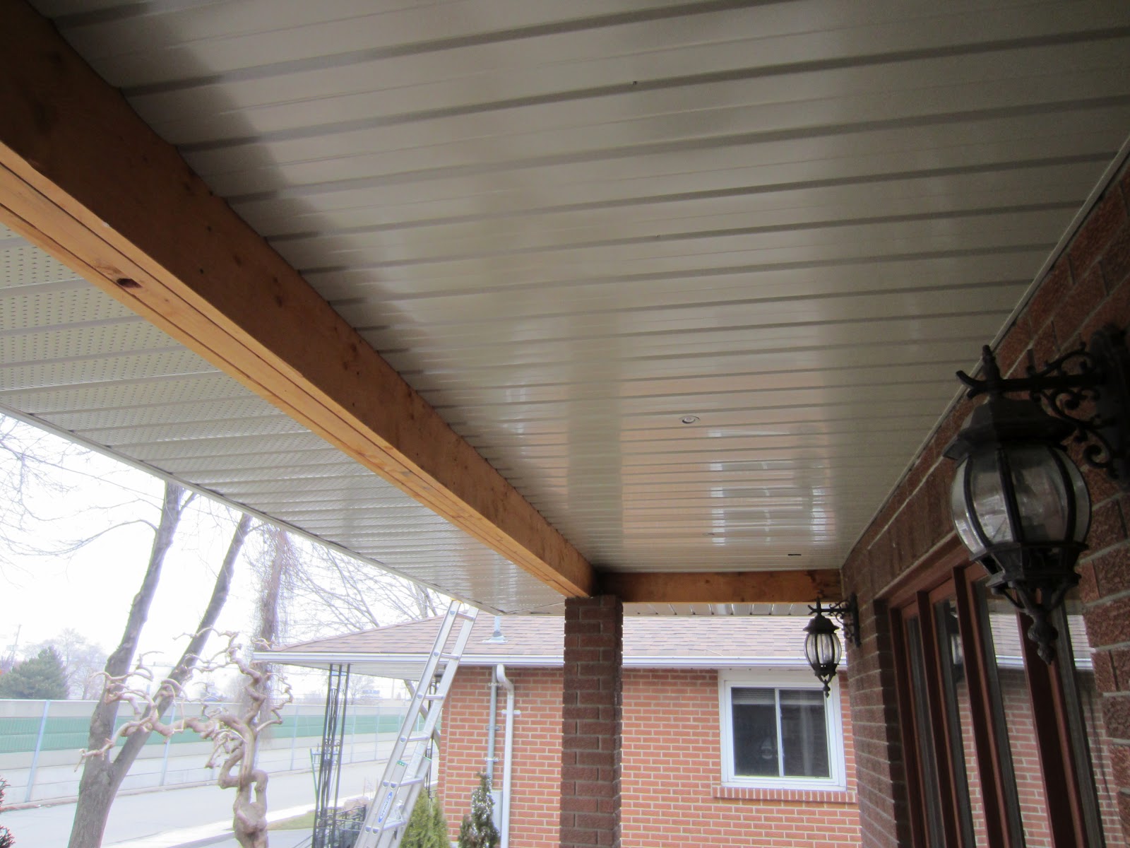 Toronto Eavestroughing Soffit, Fascia, Leaf Solution and LEDS