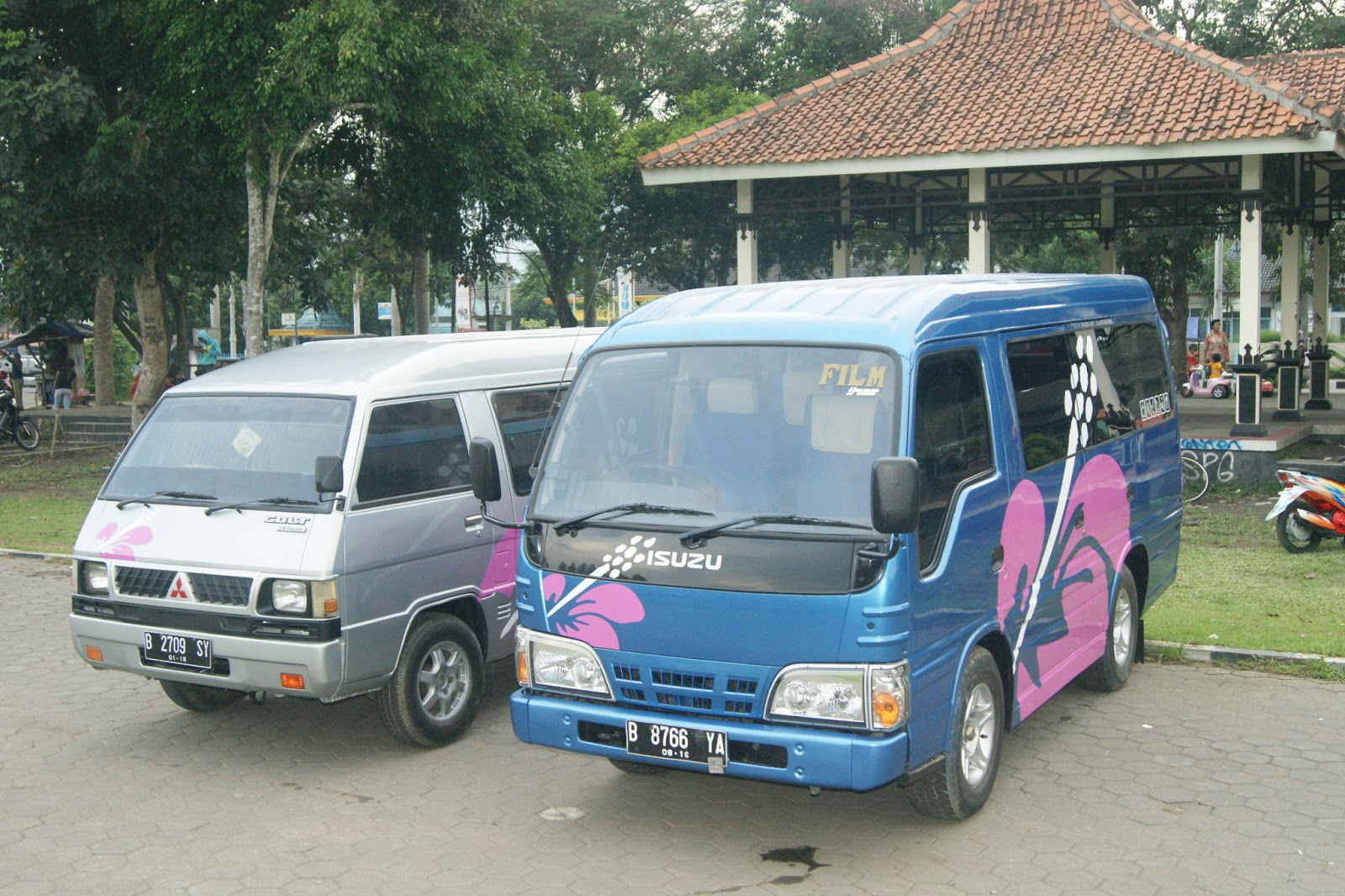 Nissan Junior Microbus