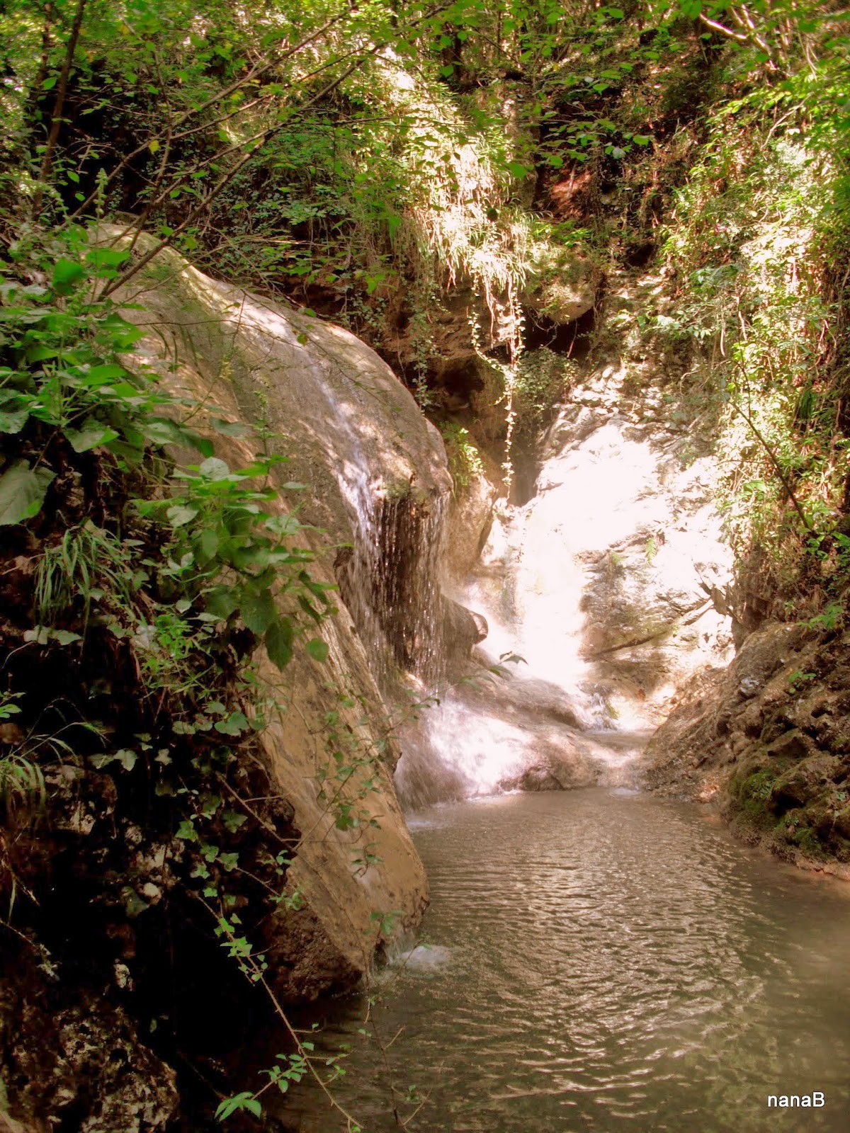 gaina waterfalls