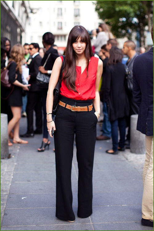 calça larga embaixo