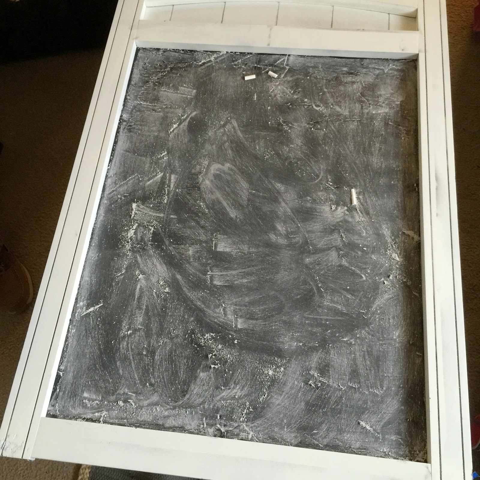 HOME CHRONICLES Turn A Mirror Into A Chalkboard To Make A Statement Piece