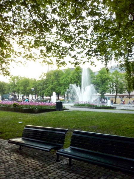 central Palace Oslo Norway Συμβαίνουν γύρω σου ή... συν+βαίνουν με εσένα; Θέληση; (Όσλο)