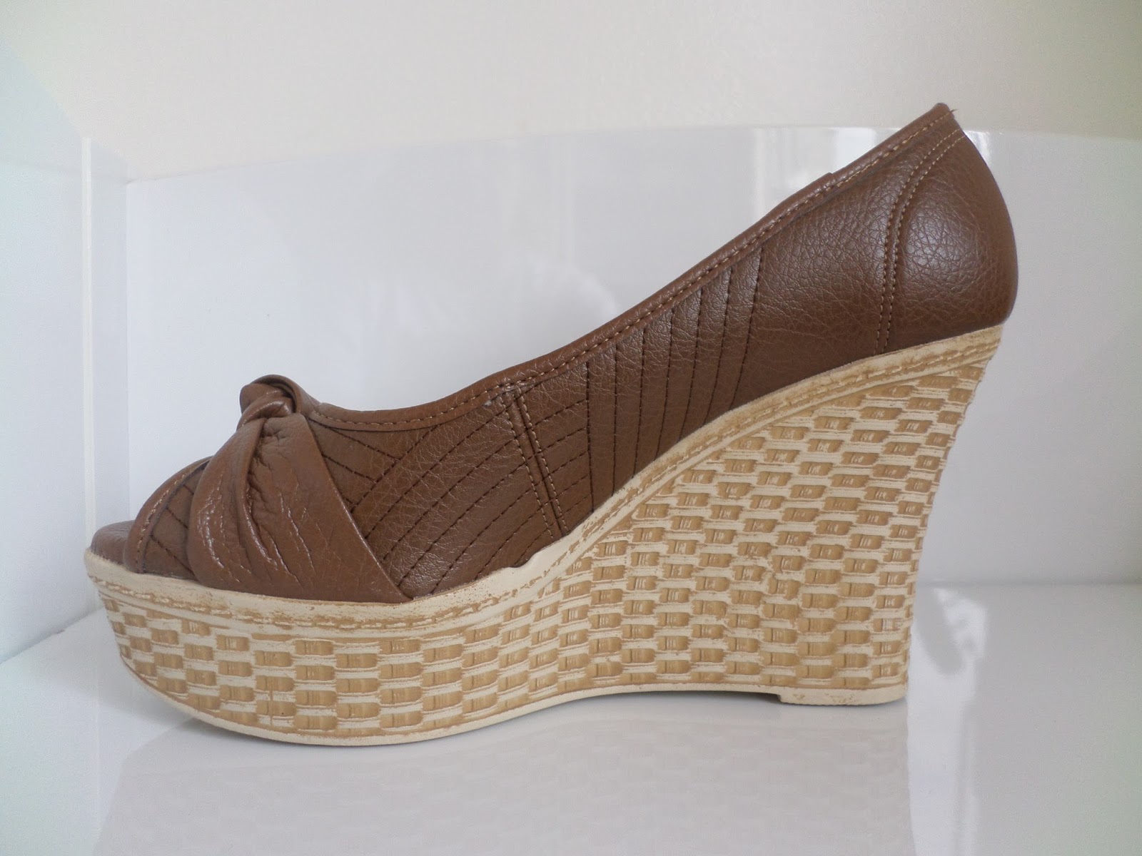 sapato azaleia anabela