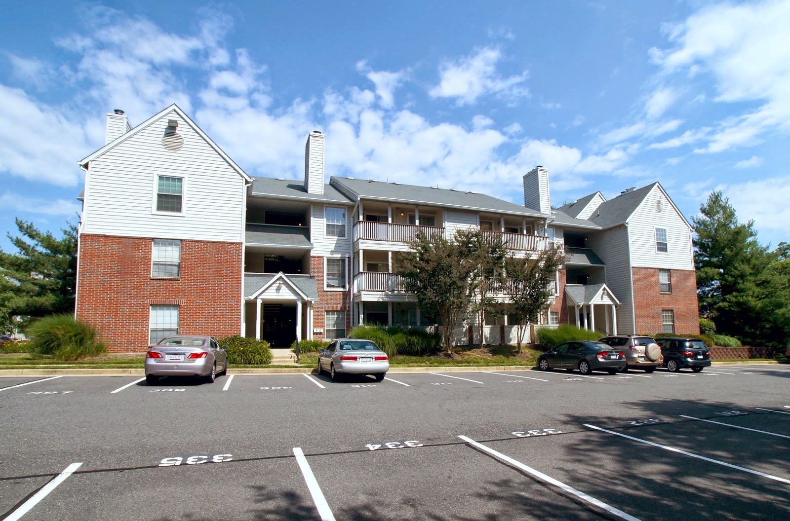 OPEN HOUSE! 3903 Golf Tee Ct 201, Fairfax Penderbrook Real Estate