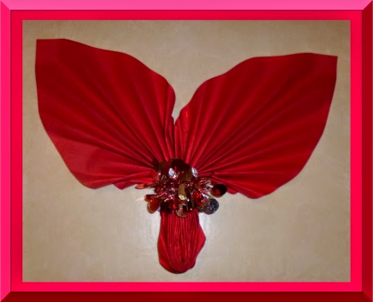 Décoration de Noël : pliage des serviettes