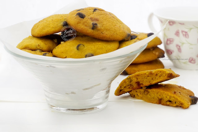 Soft Pumpkin Cookies with Vanilla Glaze Soft Pumpkin Cookies with Vanilla Glaze
