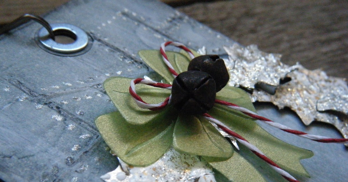 The Yorkshire Fox HOLIDAY WREATH