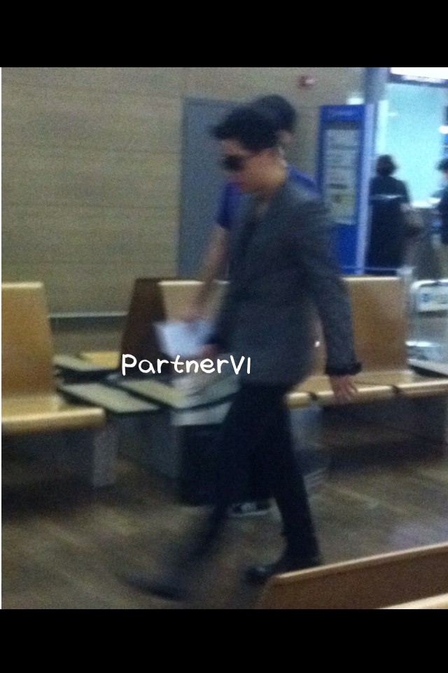Dragon - [Pics/vids] Seungri, T.O.P y G-Dragon en el aeropuerto de Incheon yendo a Singapur SEUNGRI+SINGAPORE