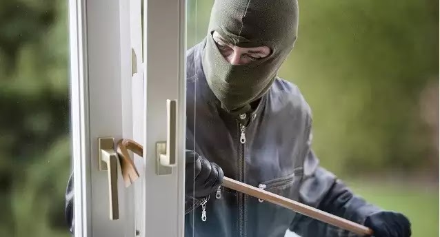 «Ακροβάτες» διαρρήκτες έγιναν… πλούσιοι στο Μεσολόγγι! «Ακροβάτες» διαρρήκτες έγιναν… πλούσιοι στο Μεσολόγγι!