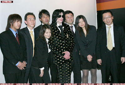 Michael Jackson na Festa Vip em TóQuio 08.03.07 - (40 Fotos) Michael+jackson+japan+jap%C3%A3o+%282%29