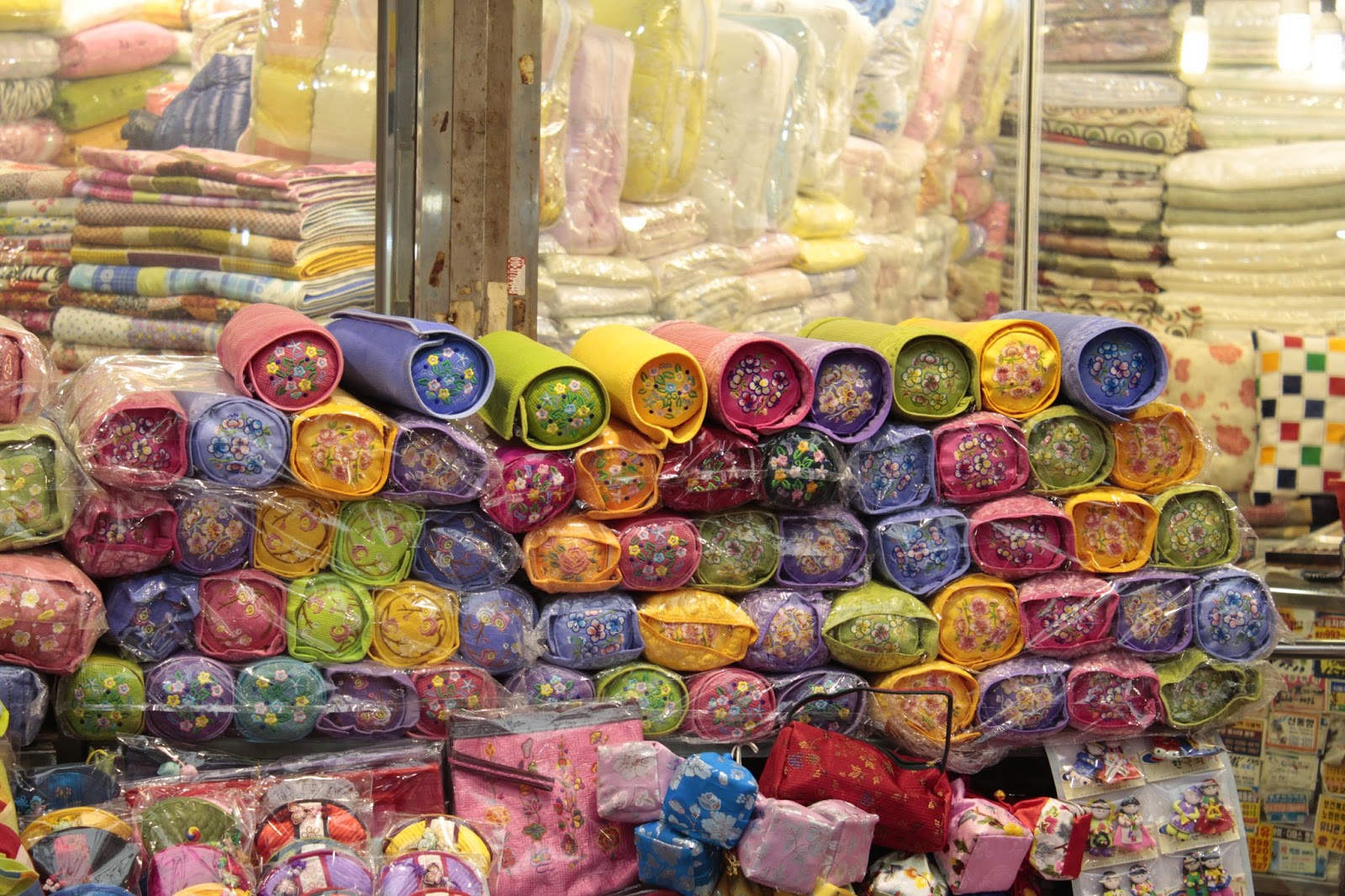 The Gwangjang Market in Seoul, South Korea (????) ~ Korea s Hidden Gem