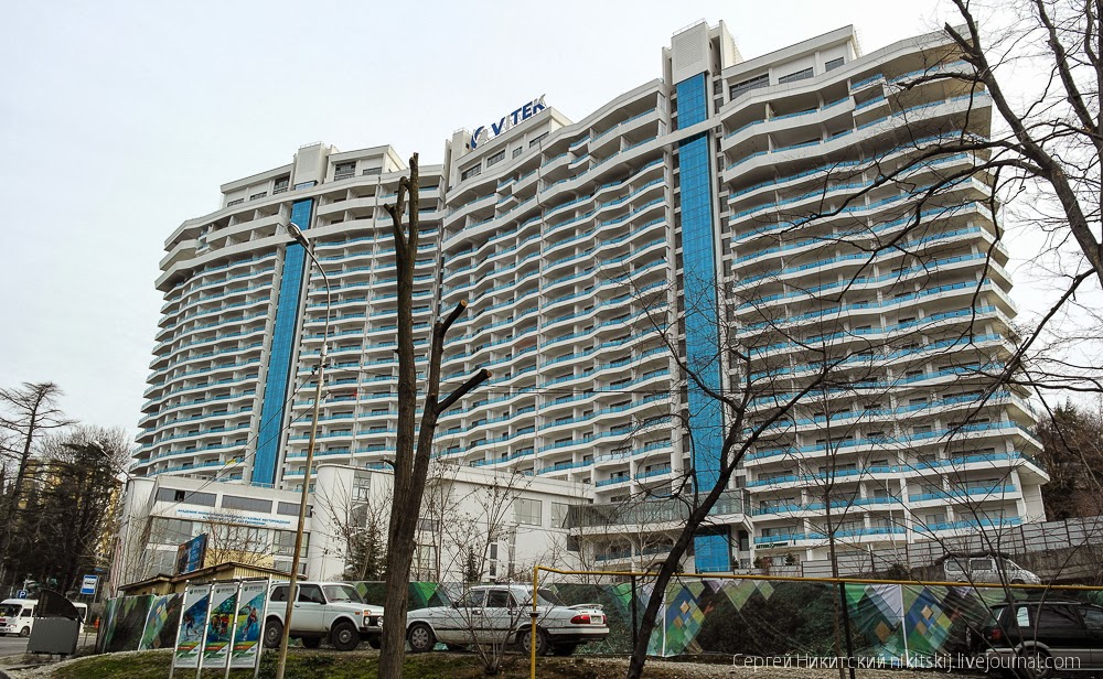 Russian Marketing hundreds of unfinished buildings and empty real