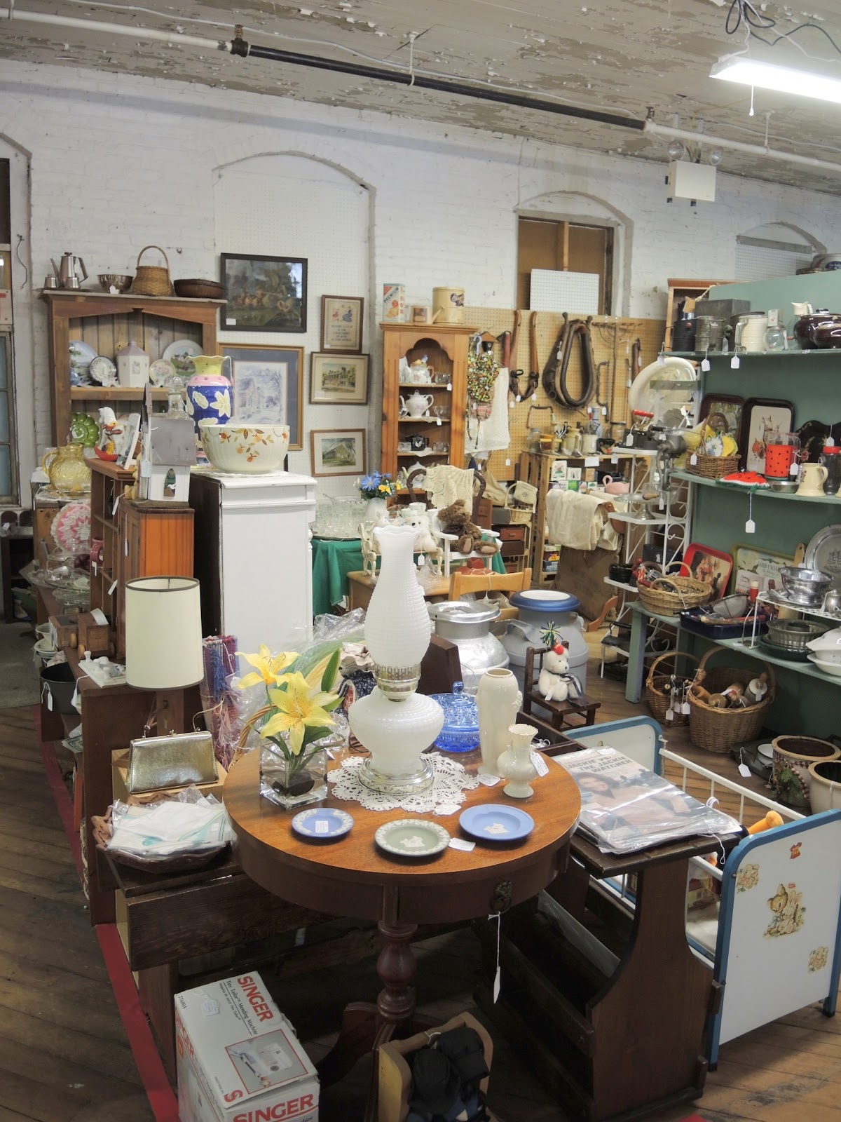 A Syncopated Home Field Trip Olde Factory Antiques and Crafts