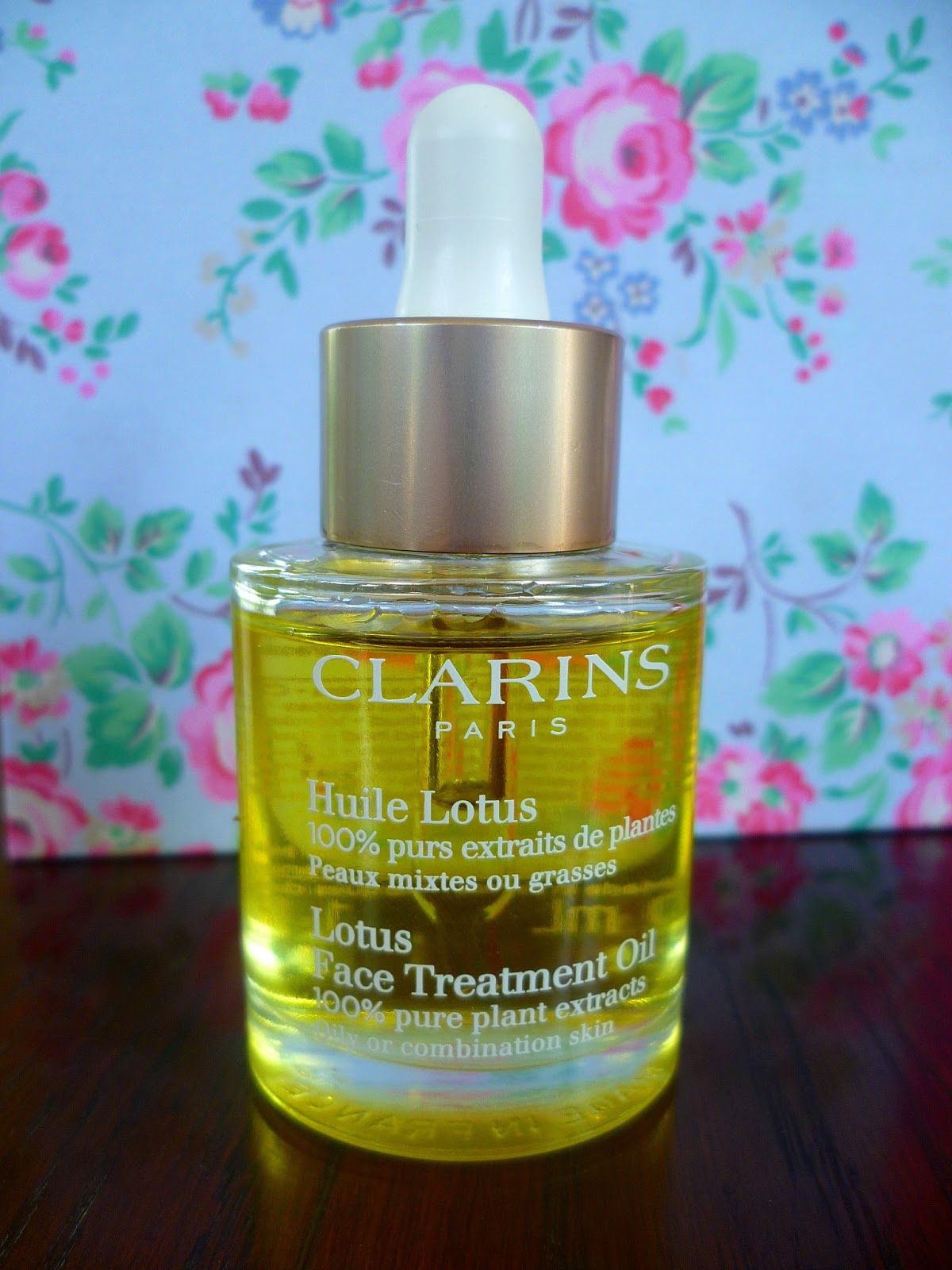 Little Miss Lifestyle UK Beauty and Lifestyle Blog Review Clarins