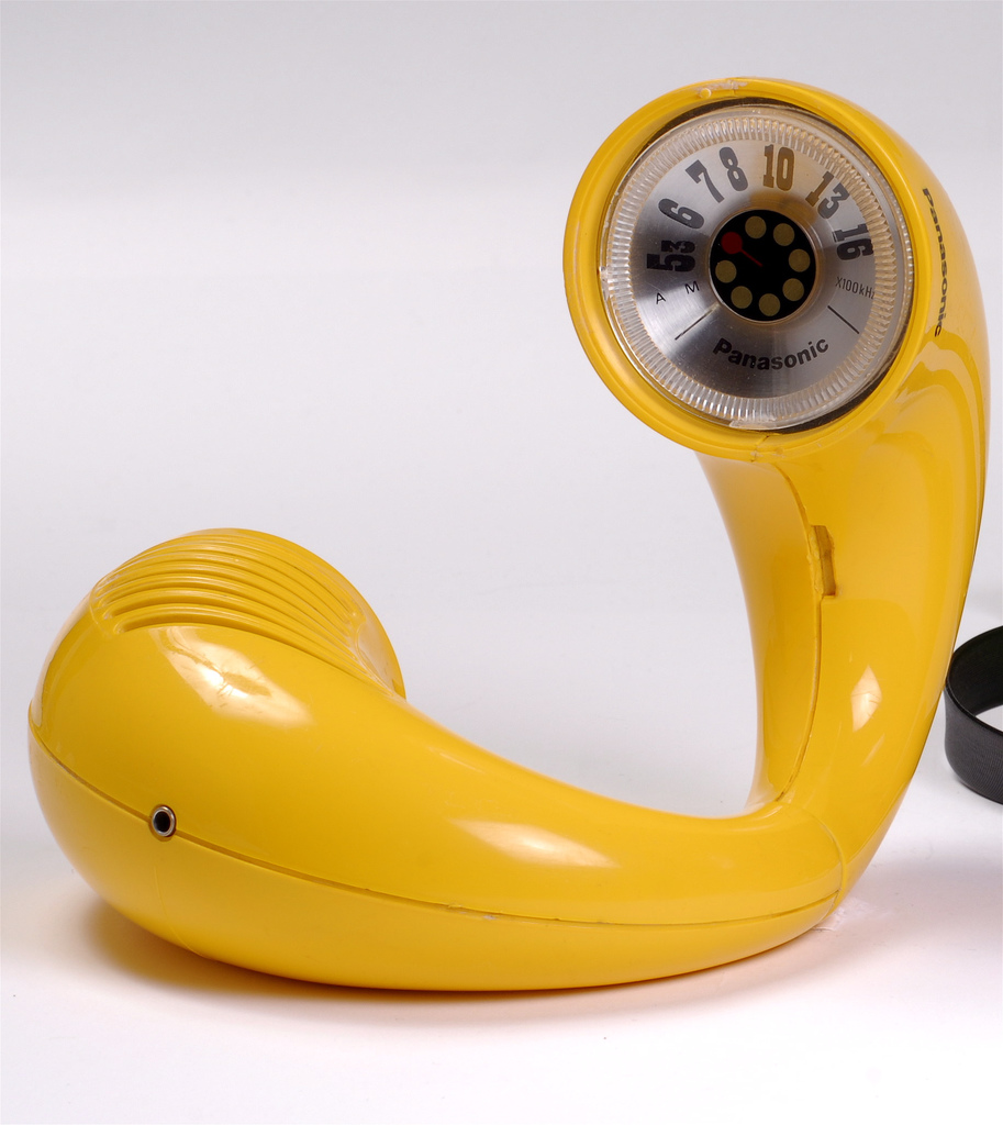 EARLY '70S RADIO Early '70s Transistor Radios